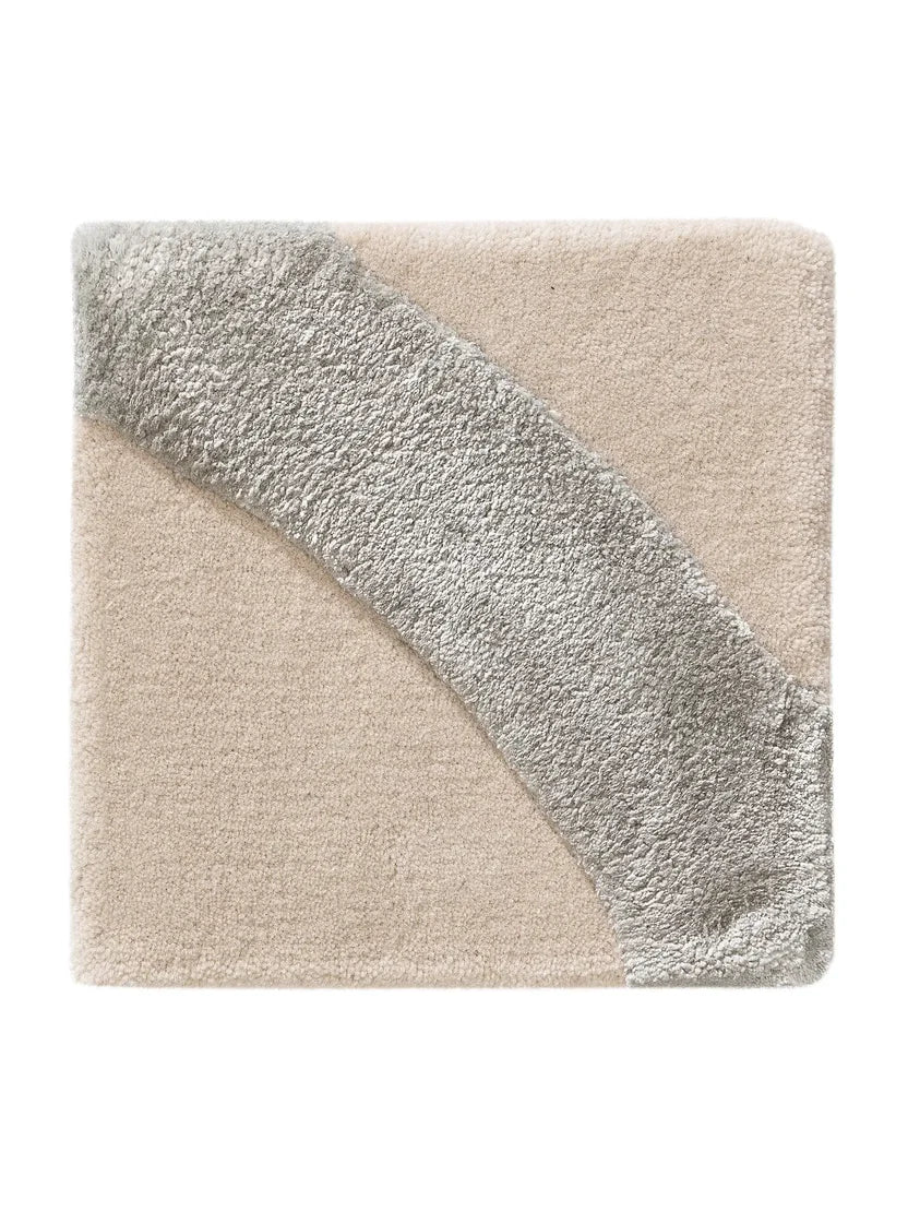 Halo Grid Designer Silk Rug Hand Tufted Carpets
