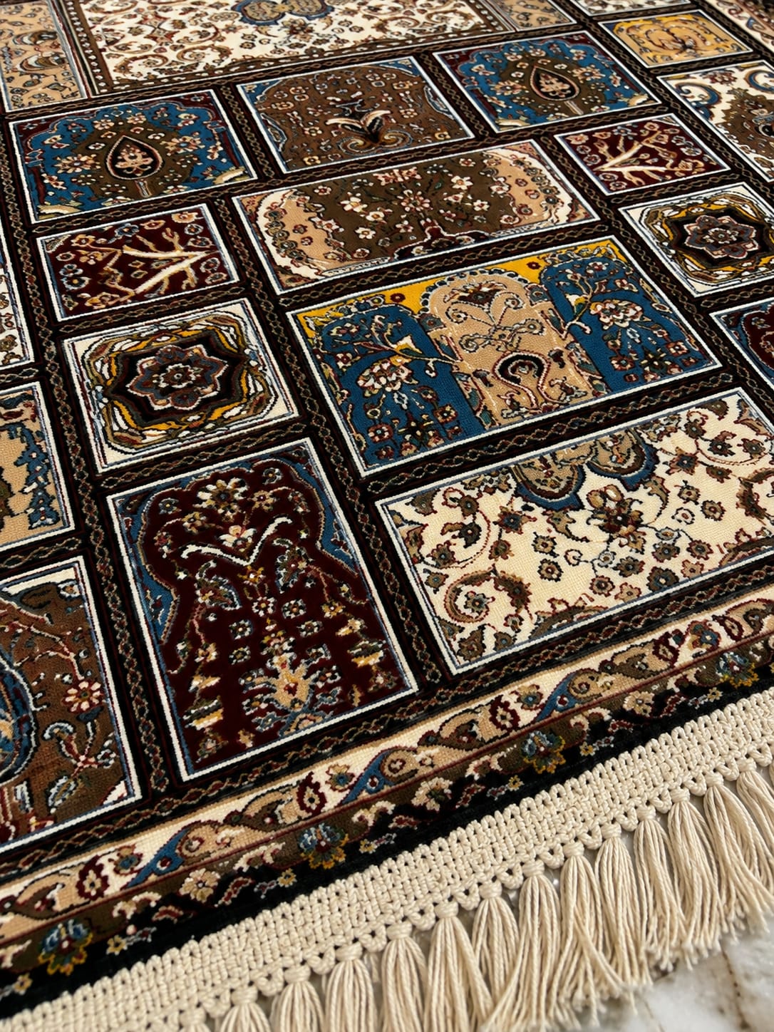 Abadeh Traditional Irani Carpet