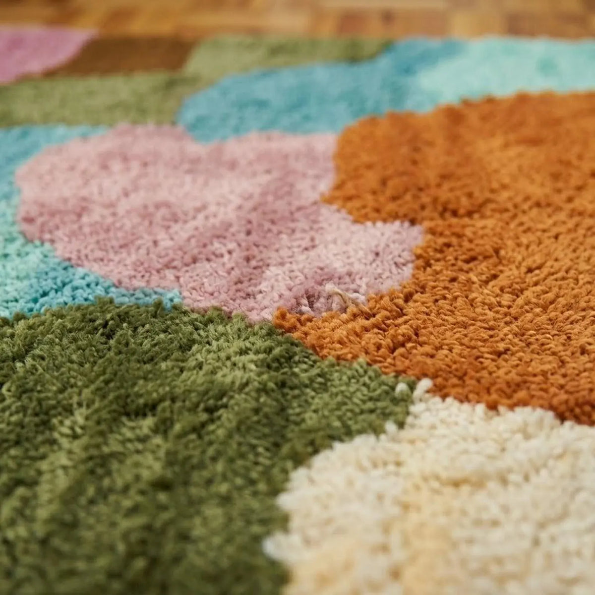 Hand Tufted Floral Rug | Modern Abstract Carpet for Living Room