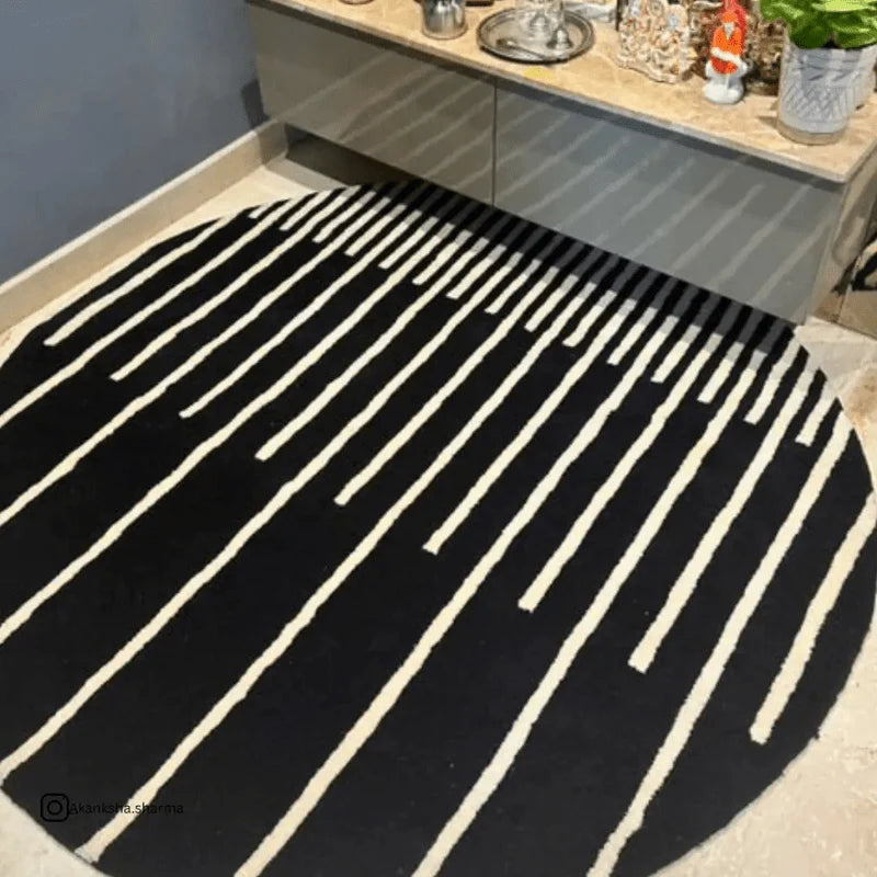 Zarina Round Black White Irregular Hand Tufted Carpet & Rug